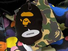 Carregar imagem no visualizador da galeria, Short Bape Multi Camo Shark