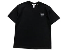 Carregar imagem no visualizador da galeria, Camiseta Comme des Garçons Play