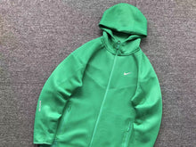 Carregar imagem no visualizador da galeria, Moletom Nike Tech Fleece x Nocta