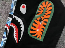 Carregar imagem no visualizador da galeria, Moletom Bape Shark Full Zip