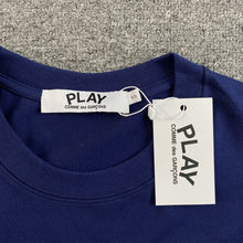 Carregar imagem no visualizador da galeria, Camiseta Comme des Garçons