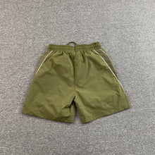 Carregar imagem no visualizador da galeria, Shorts Syna World