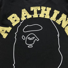 Carregar imagem no visualizador da galeria, Camiseta Bape A Bathing Ape