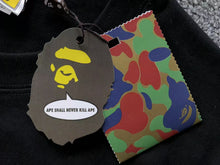 Carregar imagem no visualizador da galeria, Camiseta Bape By Bathing Ape