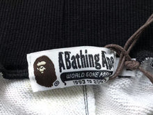 Carregar imagem no visualizador da galeria, Short Bape Multi Camo Shark