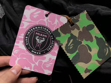 Carregar imagem no visualizador da galeria, Moletom Bape x Inter Miami