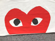 Carregar imagem no visualizador da galeria, Camiseta Comme des Garçons Play
