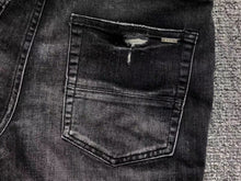 Carregar imagem no visualizador da galeria, Calça Amiri Jeans Preto/Cinza Logo Preto