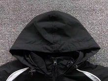 Carregar imagem no visualizador da galeria, Jaqueta Supreme X Umbro Tracksuit