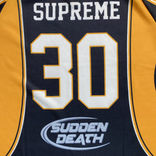 Carregar imagem no visualizador da galeria, Camiseta Supreme Sudden Death Football