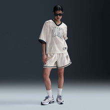 Carregar imagem no visualizador da galeria, Camiseta Nike Sportswear Street GX
