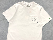 Carregar imagem no visualizador da galeria, Camiseta Lacoste Smile
