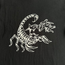 Carregar imagem no visualizador da galeria, Camiseta Corteiz Scorpion
