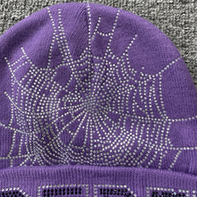 Carregar imagem no visualizador da galeria, Gorro Sp5der Rhinestone Beanie 'Purple

