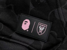 Carregar imagem no visualizador da galeria, Moletom Bape x Inter Miami
