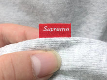 Carregar imagem no visualizador da galeria, Moletom Supreme Logo
