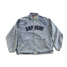 Carregar imagem no visualizador da galeria, Jaqueta Jeans Supreme
