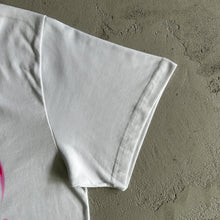Carregar imagem no visualizador da galeria, Camiseta Corteiz Pink heart tee

