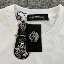 Carregar imagem no visualizador da galeria, Camiseta Chrome Hearts
