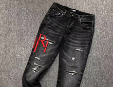 Carregar imagem no visualizador da galeria, Calça Amiri Jeans  Logo Vermelho
