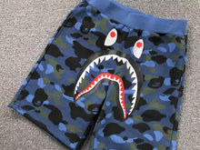 Carregar imagem no visualizador da galeria, Short Bape Shark Camo
