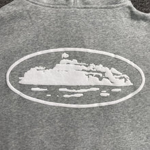 Carregar imagem no visualizador da galeria, Moletom Corteiz Logo Island Tee
