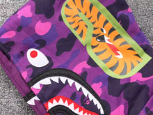 Carregar imagem no visualizador da galeria, Moletom Bape Shark Full Zip
