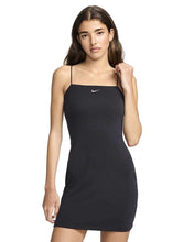 Carregar imagem no visualizador da galeria, Vestido Nike Sportswear Chill Knit
