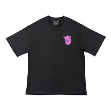 Carregar imagem no visualizador da galeria, Camiseta  Syna Wlrd Graf Printed
