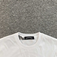 Carregar imagem no visualizador da galeria, Camiseta Chrome Hearts
