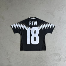 Carregar imagem no visualizador da galeria, Corteiz Club RTW Football Jersey Black
