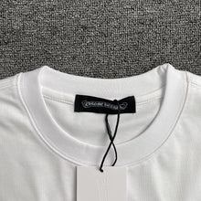 Carregar imagem no visualizador da galeria, Camiseta Chrome Hearts
