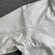 Carregar imagem no visualizador da galeria, Jaqueta de Couro Supreme x Nike
