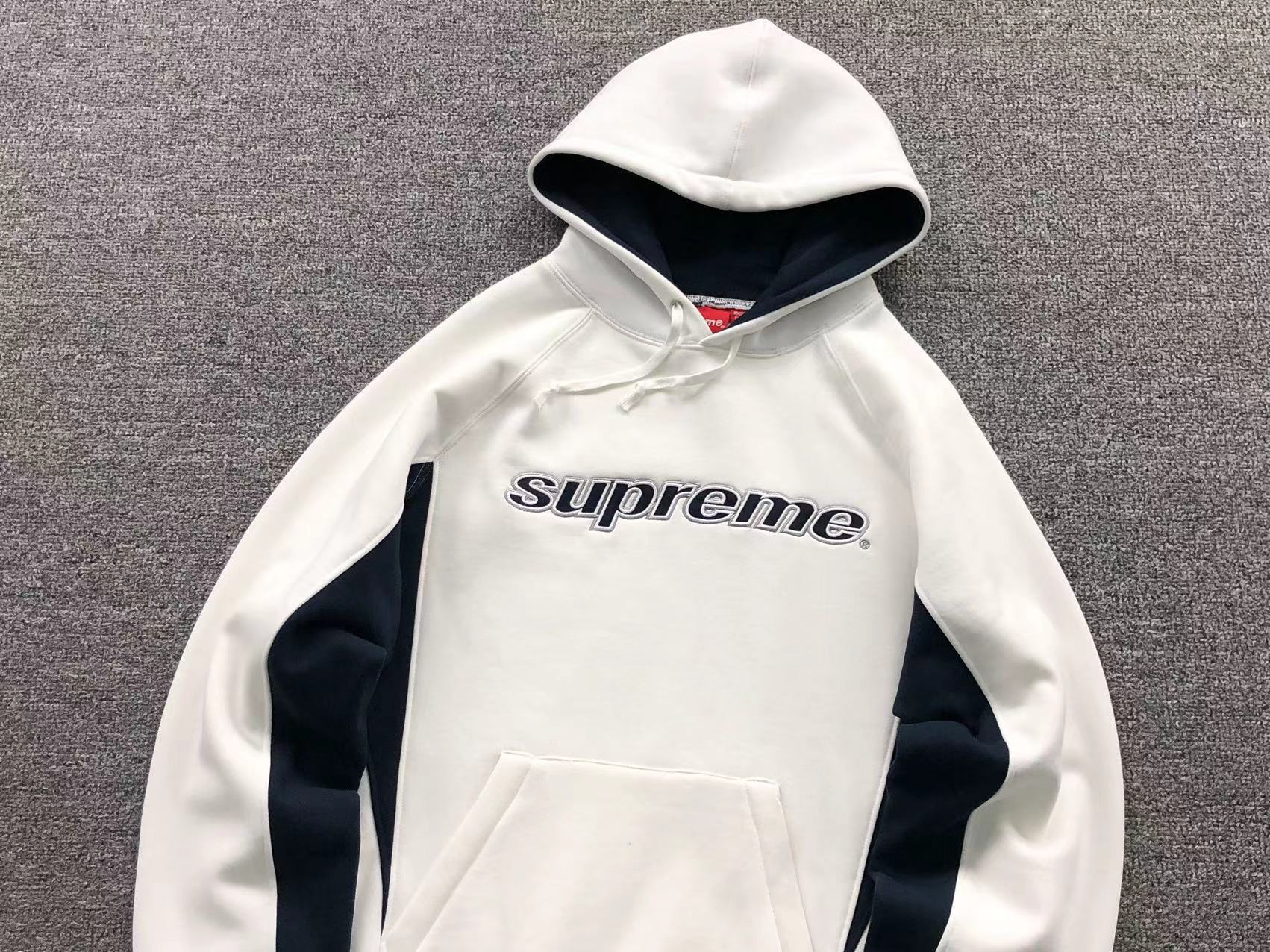 Moletom Supreme Division