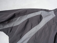 Carregar imagem no visualizador da galeria, Jaqueta Corta Vento Nike x Nocta
