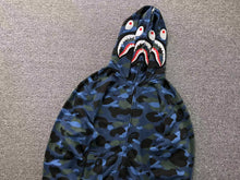 Carregar imagem no visualizador da galeria, Moletom Bape Shark Full Zip
