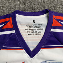 Carregar imagem no visualizador da galeria, Camiseta Supreme Sudden Death Football
