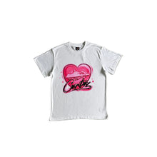 Carregar imagem no visualizador da galeria, Camiseta Corteiz Pink heart tee
