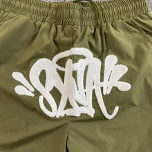 Carregar imagem no visualizador da galeria, Shorts Syna World
