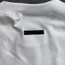 Carregar imagem no visualizador da galeria, Camiseta Essentials 1977 White
