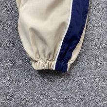 Carregar imagem no visualizador da galeria, Jaqueta Nike x Cav Empt
