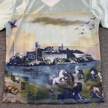 Carregar imagem no visualizador da galeria, Camiseta Corteiz Narnia Football
