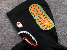 Carregar imagem no visualizador da galeria, Moletom Bape Shark Full Zip
