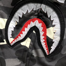 Carregar imagem no visualizador da galeria, Moletom Bape  Shark Full Zip
