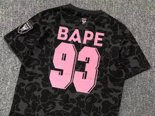 Carregar imagem no visualizador da galeria, Camiseta  Bape x Inter Miami
