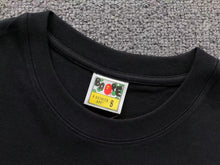 Carregar imagem no visualizador da galeria, Camiseta  Bape Camo College
