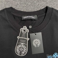 Carregar imagem no visualizador da galeria, Camiseta Chrome Hearts
