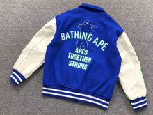 Carregar imagem no visualizador da galeria, Jaqueta Bap varsity A Bathing Ape
