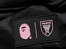 Carregar imagem no visualizador da galeria, Short Bape x Inter Miami
