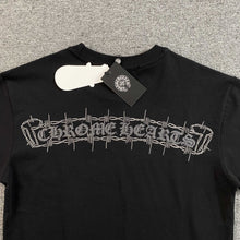 Carregar imagem no visualizador da galeria, Camiseta Chrome Hearts
